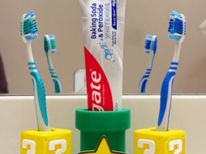 Super Mario Toothbrush Holder