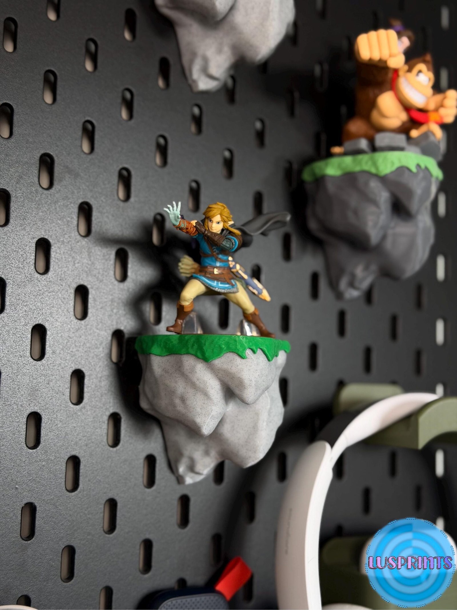 Amiibo Stand for IKEA SKÅDIS Pegboard | Floating Rock Amiibo Display | Nintendo Amiibo Shelf | Gaming Wall Organizer - Image 4
