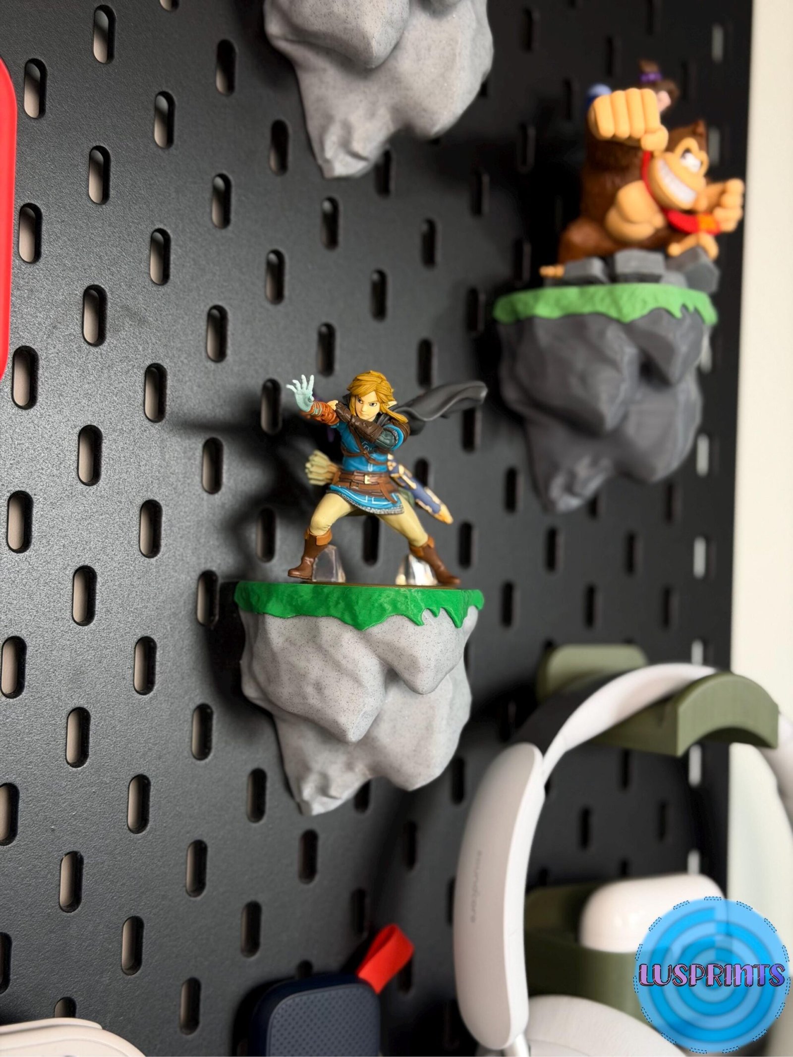 Amiibo Stand for IKEA SKÅDIS Pegboard | Floating Rock Amiibo Display | Nintendo Amiibo Shelf | Gaming Wall Organizer - Image 6
